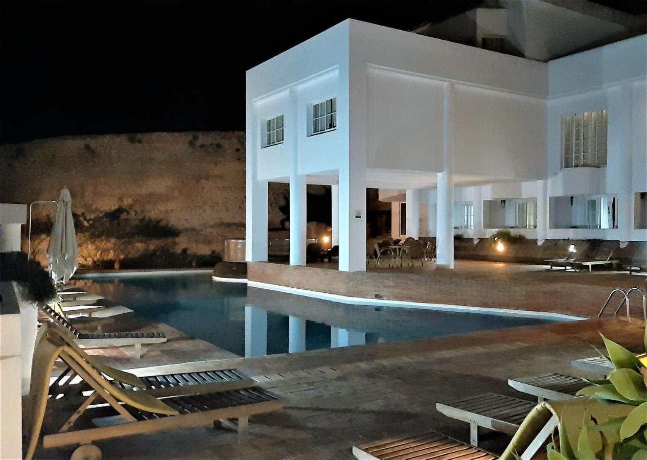 City Walls Rooftop Terrace Duplex @ Citycenter & Beach Lagos Exteriör bild
